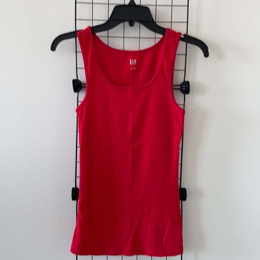 Gap, unworn-tag removed to wash